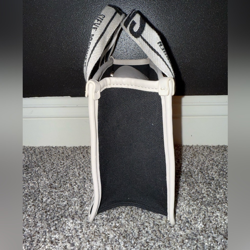 Steve Madden black and white mini tote with crossbody strap - Picture 4 of 10